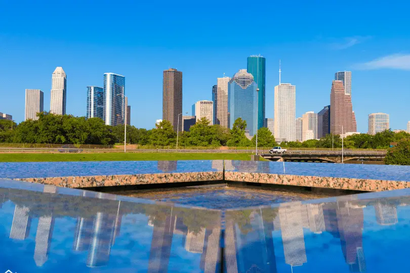 places to live in houston for young professionals